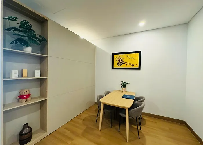 Lancaster Apartment Luxury